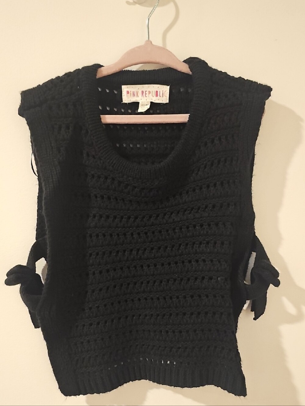 Pink Republic Black Crocheted Side-Tie Knit Vest Girls Sz S (7/8)